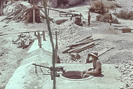 Le mur d'En-Vau gardé par des soldats de l'armée allemande (©sudwall.superforum.fr) 