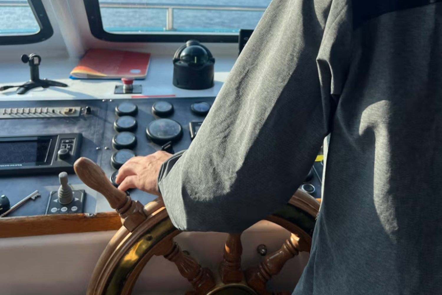 Visuel capitaine de navires